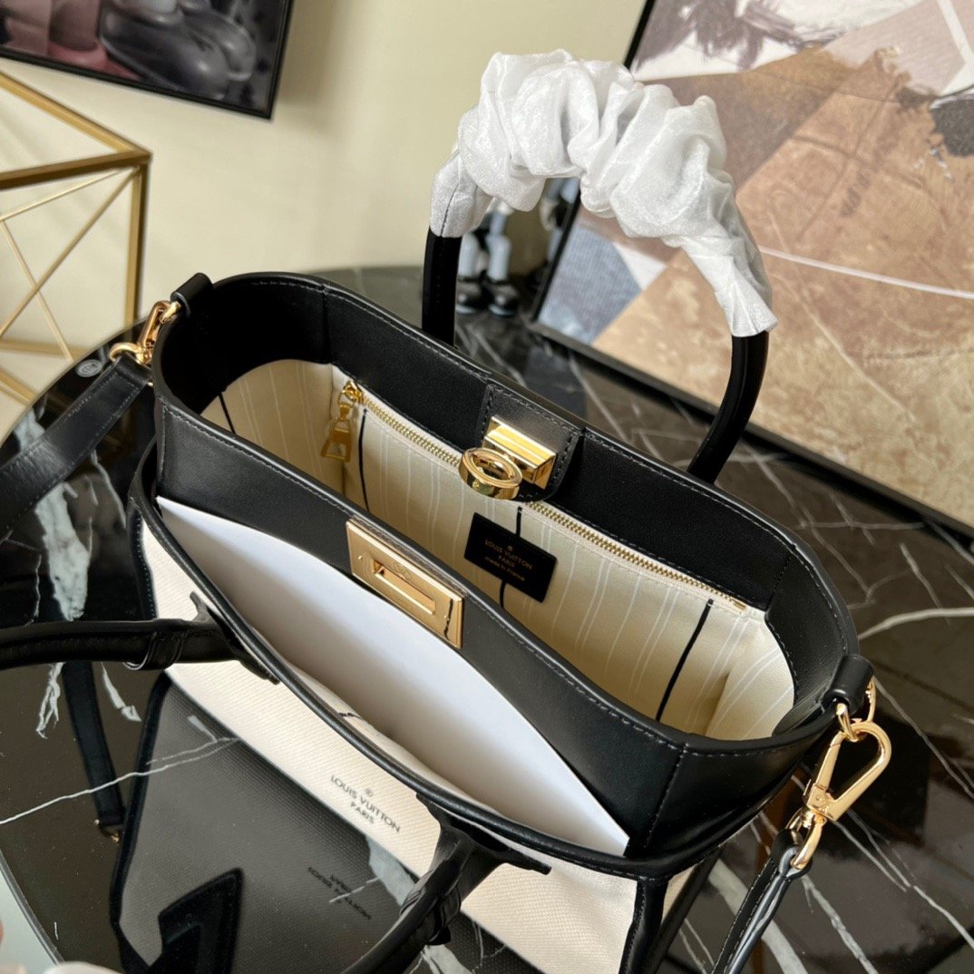 Louis Vuitton Handbag Black #00051 - Image 3
