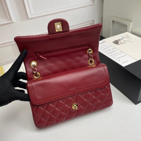 Chanel Classic Double Flap Bag #00024 - Image 4