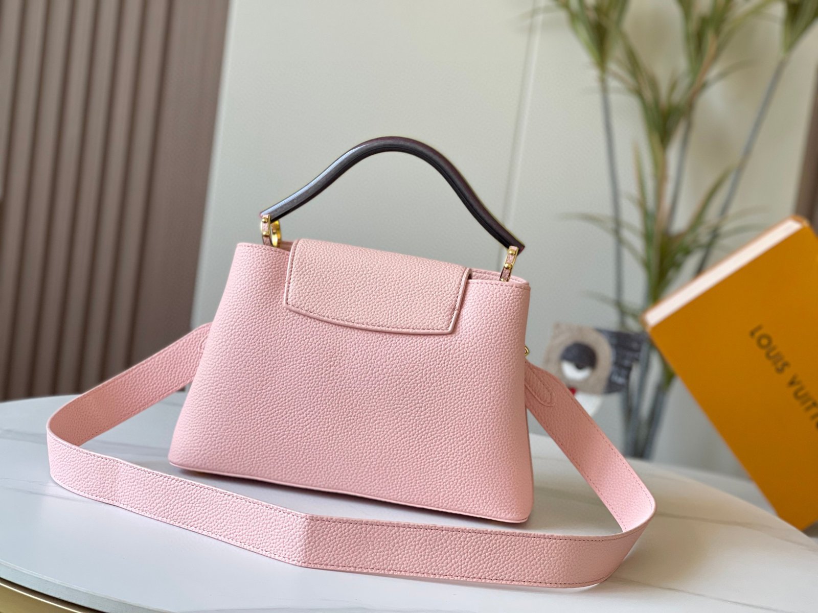 Louis Vuitton Capucines bag #00038 - Image 6