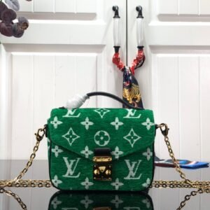 Louis Vuitton Messenger Bag #00064