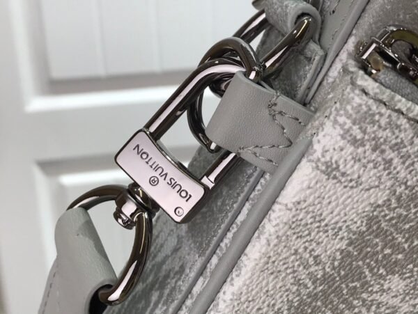 Louis Vuitton Trio Messenger Damier Salt #00085 - Image 4
