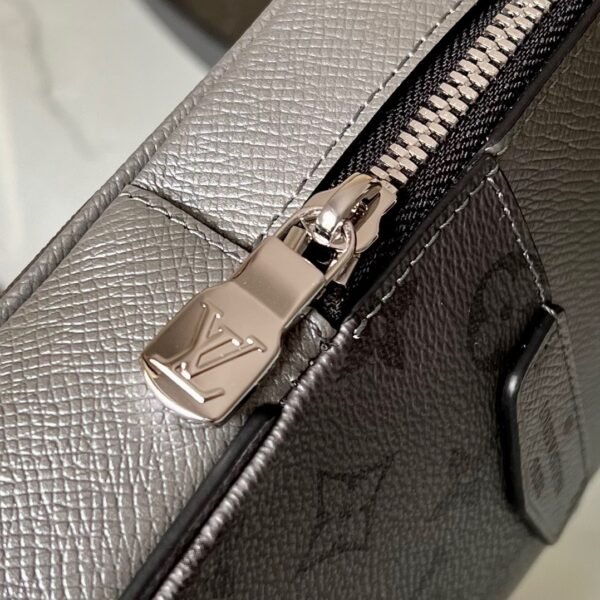 Louis Vuitton Chest Bag / Waist Bag / Crossbody Bag #00069 - Image 5