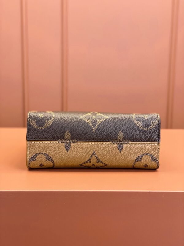 Stylish Women Louis Vuitton Handbag #00013 - Image 3