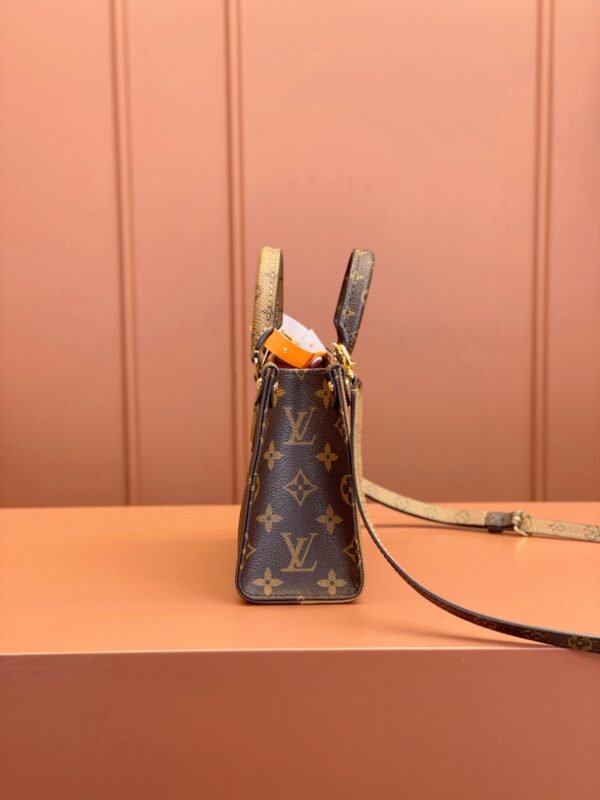 Stylish Women Louis Vuitton Handbag #00013 - Image 4