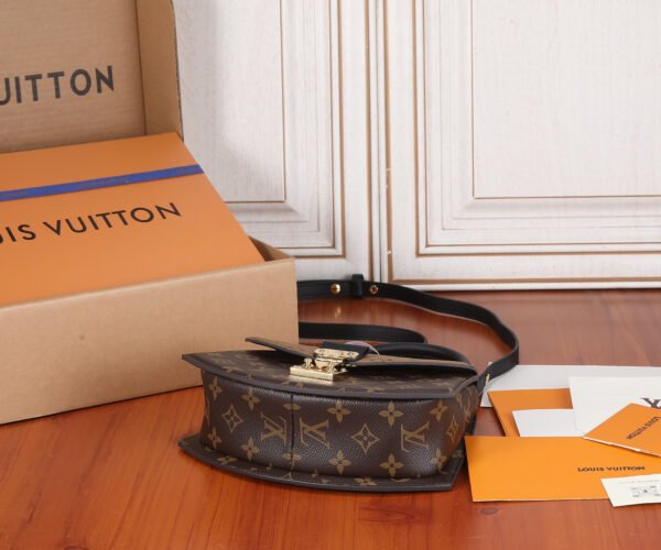 LOUIS VUITTON Tilsitt Monogram Reverse Other Monogram Canvas #116 - Image 7