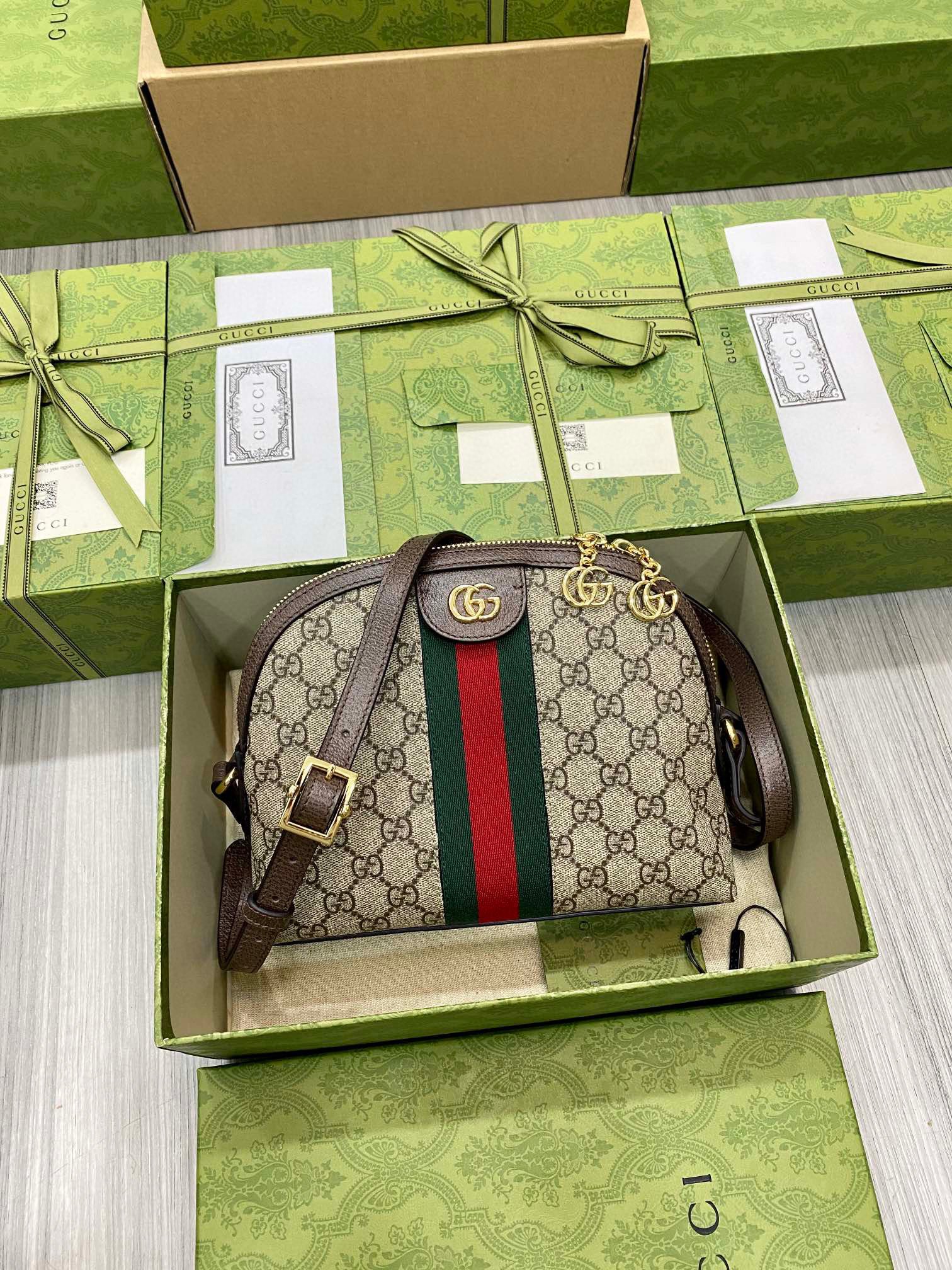 Gucci Outlet Leather Handbag Beige #125