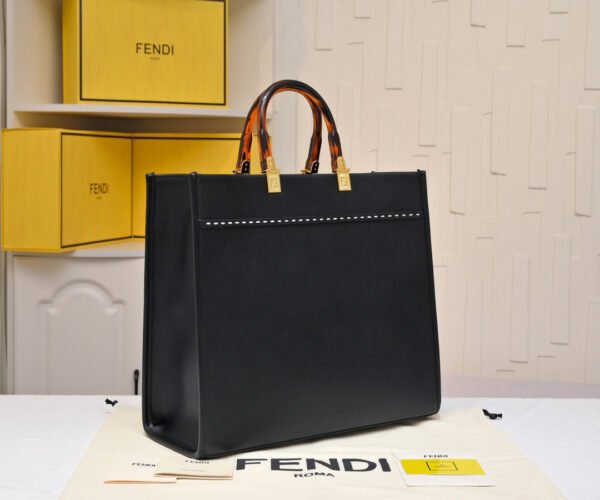 Fendi Roma Tote Bag - Image 2