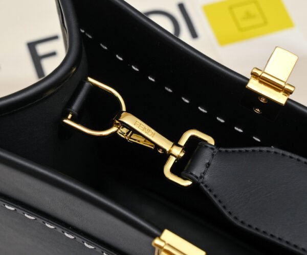 Fendi Roma Tote Bag - Image 9