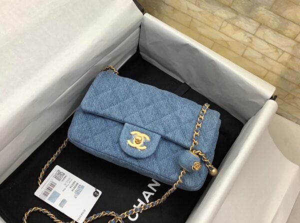 Chanel Pearl Crush Flap Bag - Denim Sky Blue - Image 3