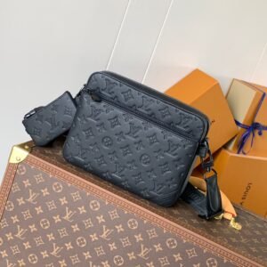 Louis Vuitton Trio Messenger Black Cross-Body Bag