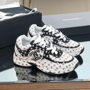 Chanel Black/White CC Logo Print Suede Runner Trainer Sneakers